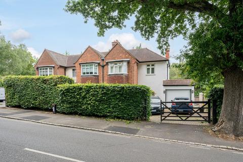 Oaks Road, Shirley, Croydon, CR0