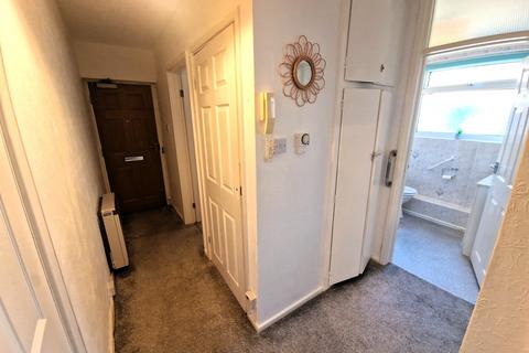 2 bedroom ground floor flat for sale, Tyn-Y-Pwll Road, Cardiff