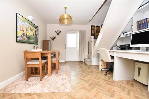 2 bedroom bungalow for sale, West Lea Drive, Tingley, Wakefield, West Yorkshire