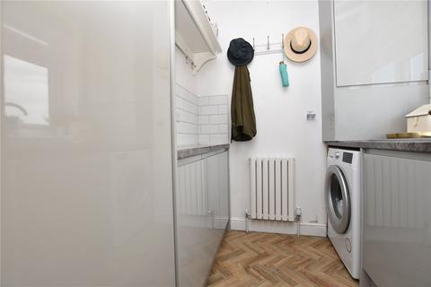 2 bedroom bungalow for sale, West Lea Drive, Tingley, Wakefield, West Yorkshire