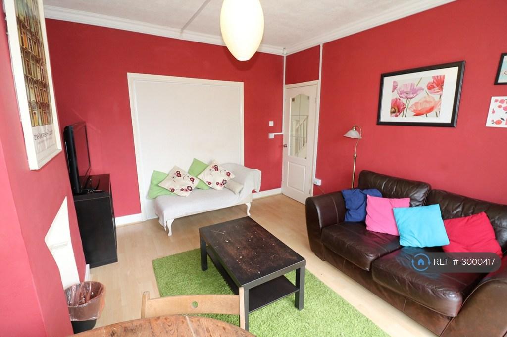 House in London - View 2