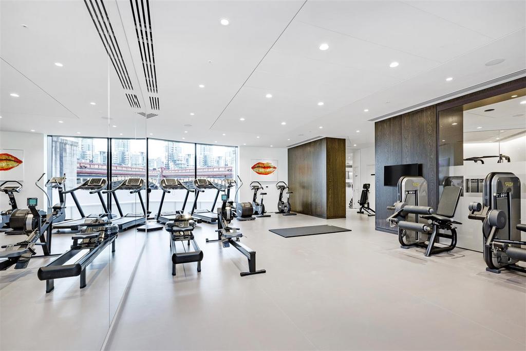 Apartment in Westminster - More