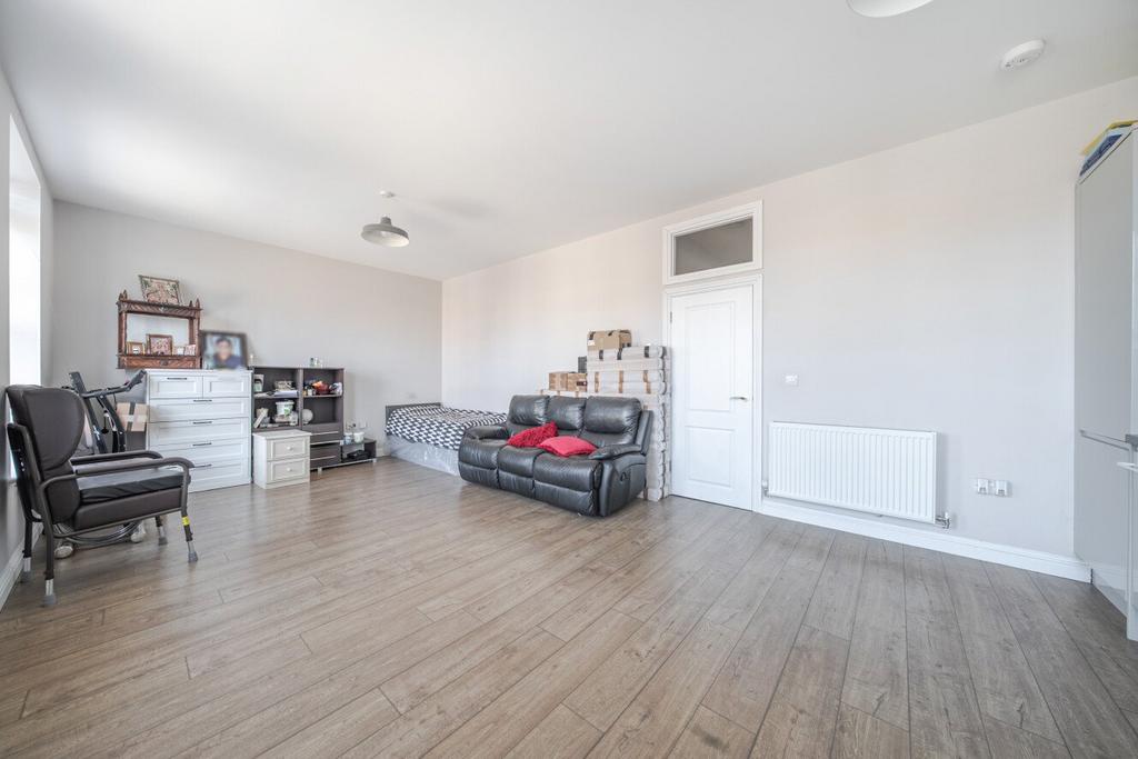House in New Malden - View 3