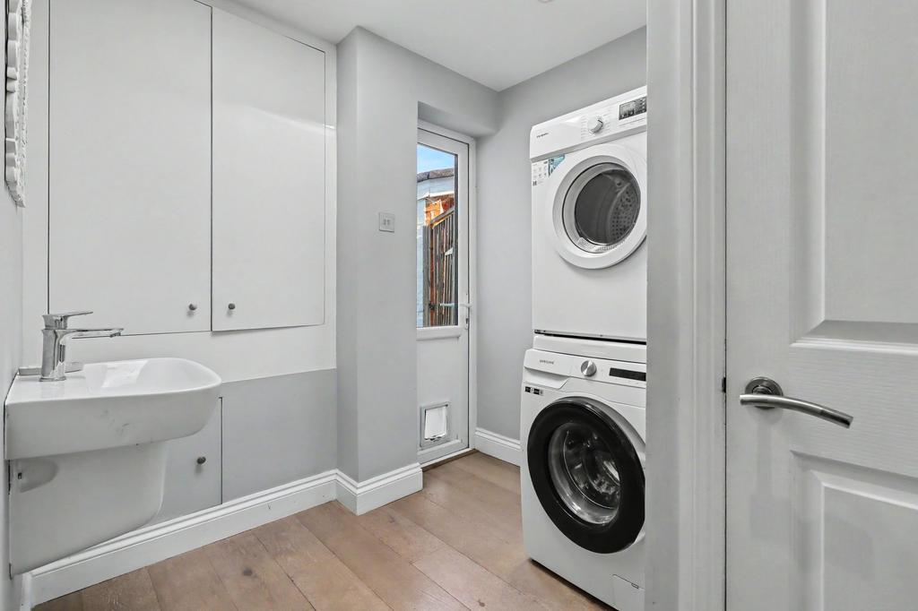 Utility room, utility