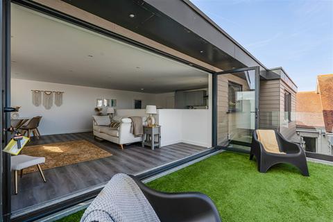 3 bedroom detached house for sale, Alexandra Road, Newquay TR7