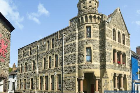 2 bedroom flat for sale, Church Street Knighton LD7 1AG