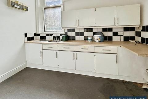 2 bedroom flat for sale, Church Street Knighton LD7 1AG