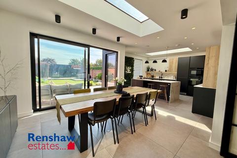 4 bedroom detached house for sale, Heanor Road, Ilkeston, Derbyshire