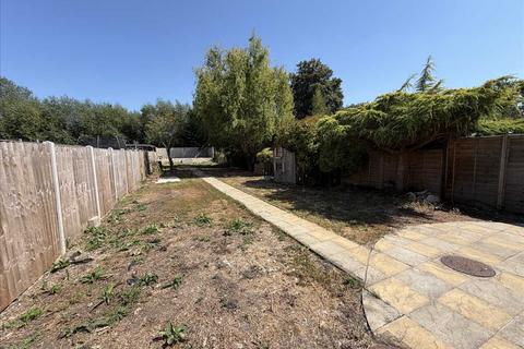3 bedroom semi-detached house for sale, Douglas Lane, Wraysbury