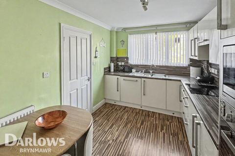 2 bedroom flat for sale, Bronhafod Street, Brynmawr