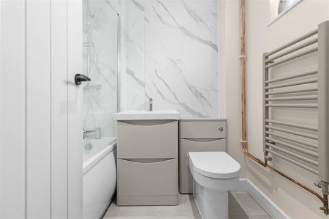 1 bedroom flat for sale, Kirkstall Close, Eastbourne BN22