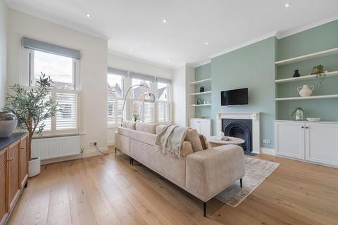 3 bedroom flat for sale, Helix Road, SW2