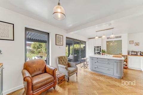 3 bedroom chalet for sale, Chignal Road, Chelmsford CM1