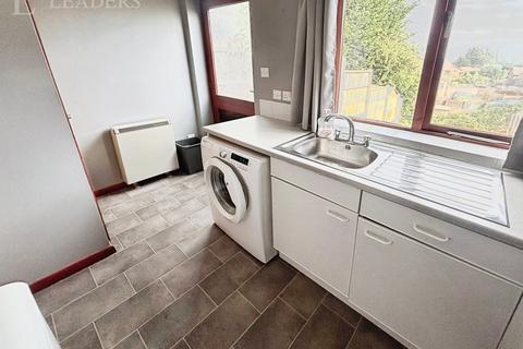 1 bedroom house to rent, Samantha Court, Oakwood, DE21