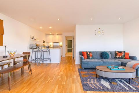 2 bedroom flat to rent, Zenith, Newquay, TR7