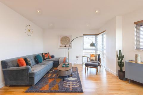 2 bedroom flat to rent, Zenith, Newquay, TR7