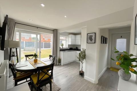 2 bedroom semi-detached house for sale, Newland Avenue, Stafford, ST16