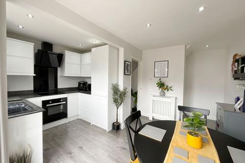 2 bedroom semi-detached house for sale, Newland Avenue, Stafford, ST16