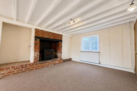 4 bedroom link detached house to rent, Norwich Road, Stowmarket IP14