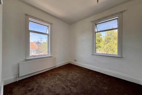 2 bedroom flat to rent, Romford Road, London, E12