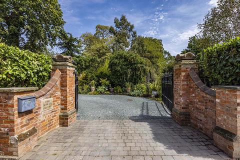 4 bedroom detached house for sale, Gonalston Lane, Hoveringham NG14