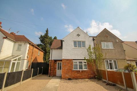 4 bedroom terraced house to rent, Rowditch Avenue, DE22