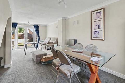 3 bedroom semi-detached house for sale, Parishes Mead, Stevenage SG2