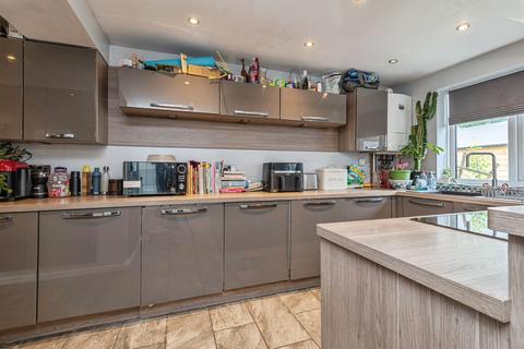 2 bedroom semi-detached house for sale, Grosvenor Avenue, Lepton, Huddersfield