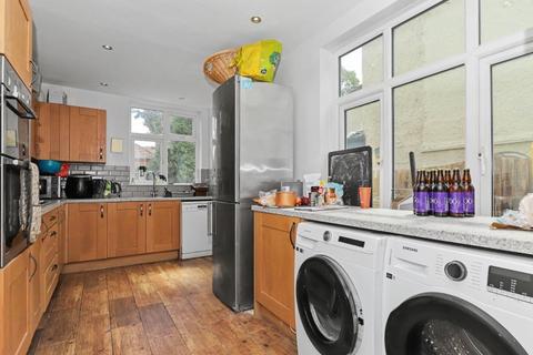5 bedroom house to rent, Henley Avenue, Oxford