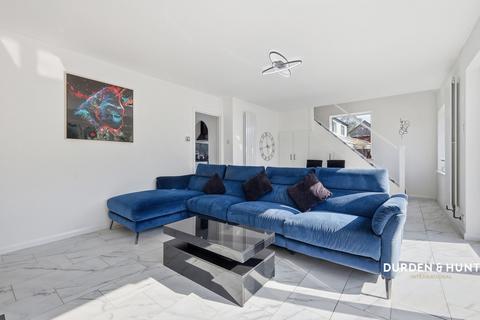 4 bedroom semi-detached bungalow for sale, Albany Road, Rayleigh SS6