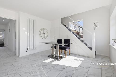 4 bedroom semi-detached bungalow for sale, Albany Road, Rayleigh SS6