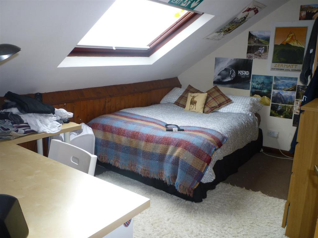 Apartment in Newcastle upon Tyne, Tyne and Wear - View 2