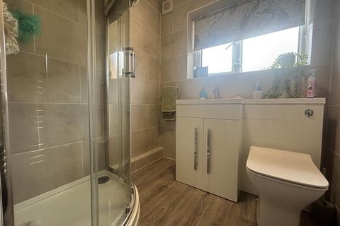 2 bedroom apartment for sale, The Drive, Halifax