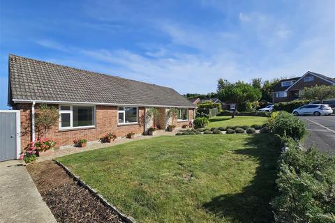 3 bedroom detached bungalow to rent, Cauldron Crescent, Swanage