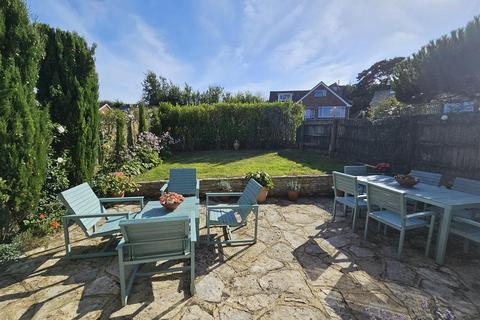 3 bedroom detached bungalow to rent, Cauldron Crescent, Swanage