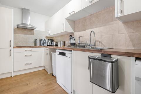 2 bedroom flat for sale, Roseacre Gardens, Welwyn Garden City, AL7