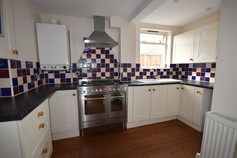 Studio to rent, South Street, Manningtree CO11