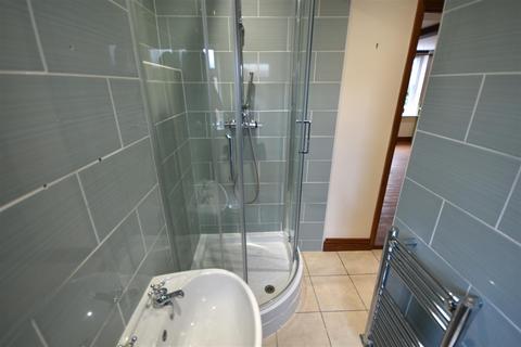 Studio to rent, South Street, Manningtree CO11