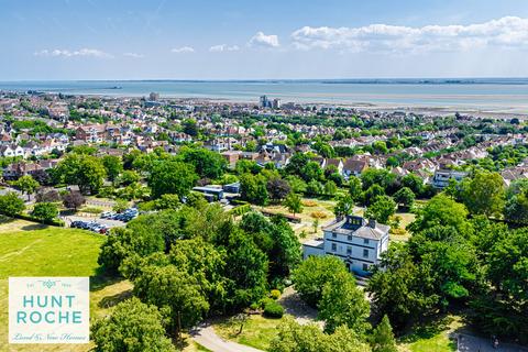 undefined, Apartment 7, 20 Chalkwell Avenue, Westcliff-On-Sea, Essex, SS0