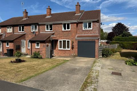 4 bedroom end of terrace house for sale, Wilkinson Way, Strensall, York