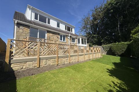 3 bedroom detached house for sale, Upper Lane, Emley, HD8 9RG