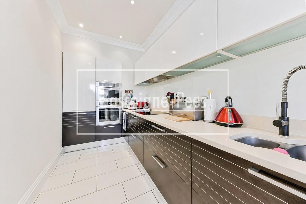 House in Kingston upon Thames - View 3