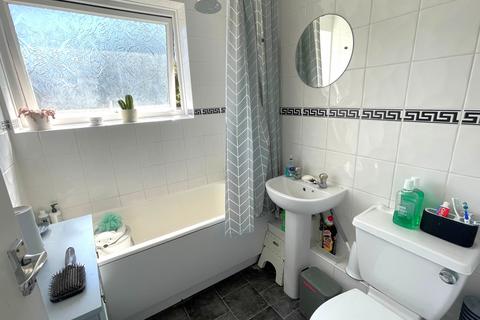 2 bedroom maisonette for sale, Fern Road, Hythe, Southampton