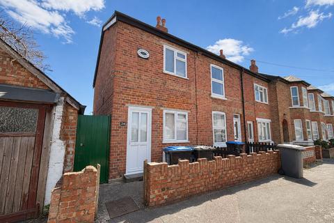 2 bedroom end of terrace house to rent, Cumberland Street, Staines-upon-Thames, TW18
