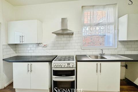 3 bedroom terraced house to rent, Devana Road, Leicester, LE2