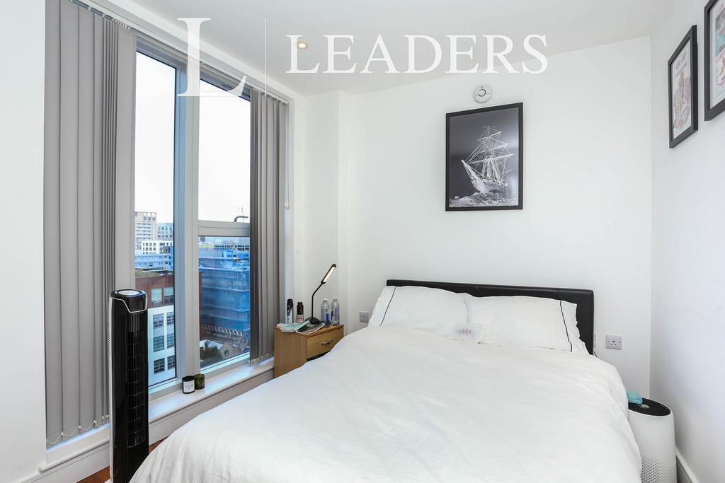 Apartment in London - View 5