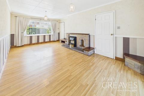 3 bedroom semi-detached house for sale, Hawthorn Crescent, Arnold, Nottingham