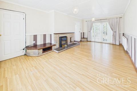3 bedroom semi-detached house for sale, Hawthorn Crescent, Arnold, Nottingham