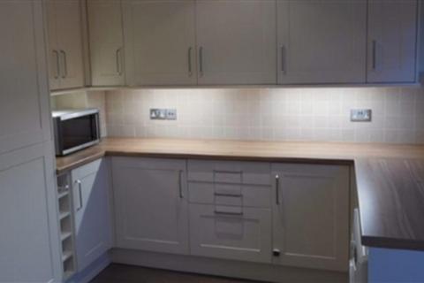 2 bedroom terraced house to rent, Parkfield Drive, Anlaby Road, Hull