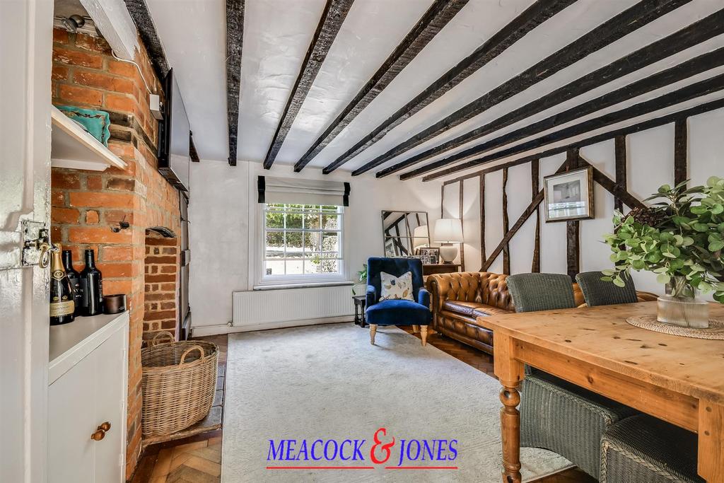Living room, fireplace, period